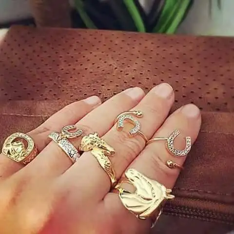 UTB8iXqOoo_4iuJk43Fqq6z.FpXaf