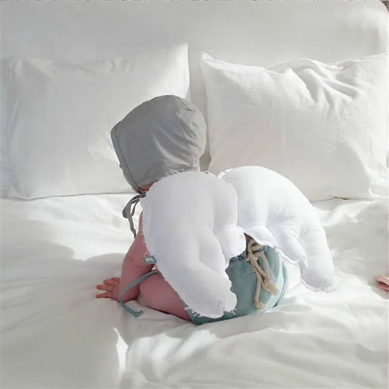 

Baby Protection Pad Toddler Pillow Newborn Baby Neck Cute angel Wings Nursing Drop Resistance Cushion