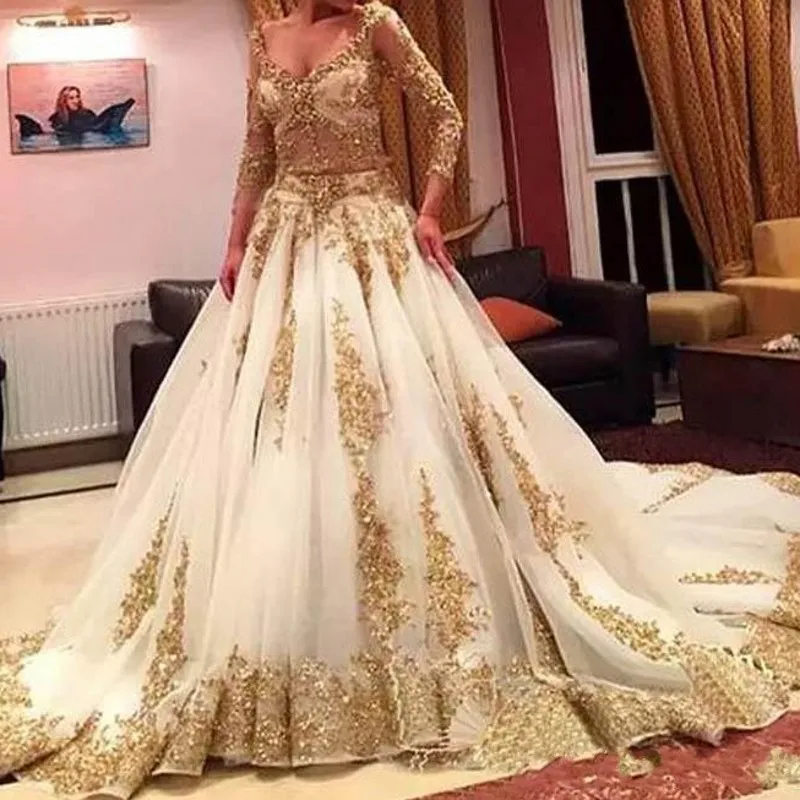 

Long Sleeves Vestido De Noiva 2019 Muslim Wedding Dresses Ball Gown V-neck Lace Beaded Boho Dubai Arabic Wedding Gown Bridal