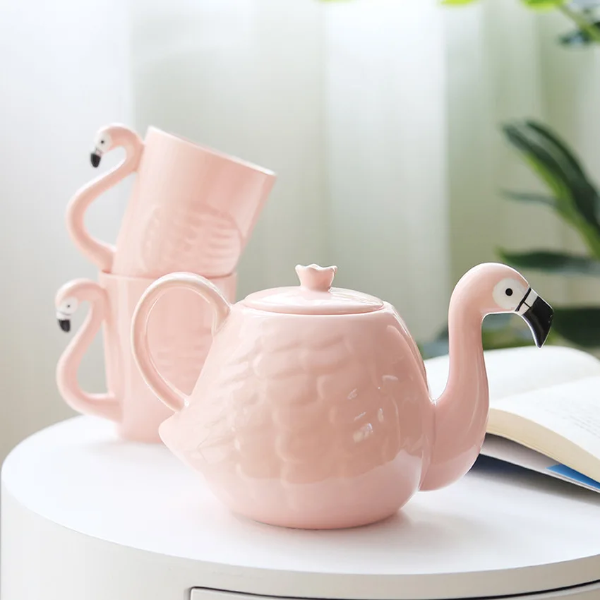 

Exquisite 3D Flamingo Teapot Set Creative Cartoon Ceramic Cup Two Cups One Pot Ceramic Teapot European Teaware Drinking Set