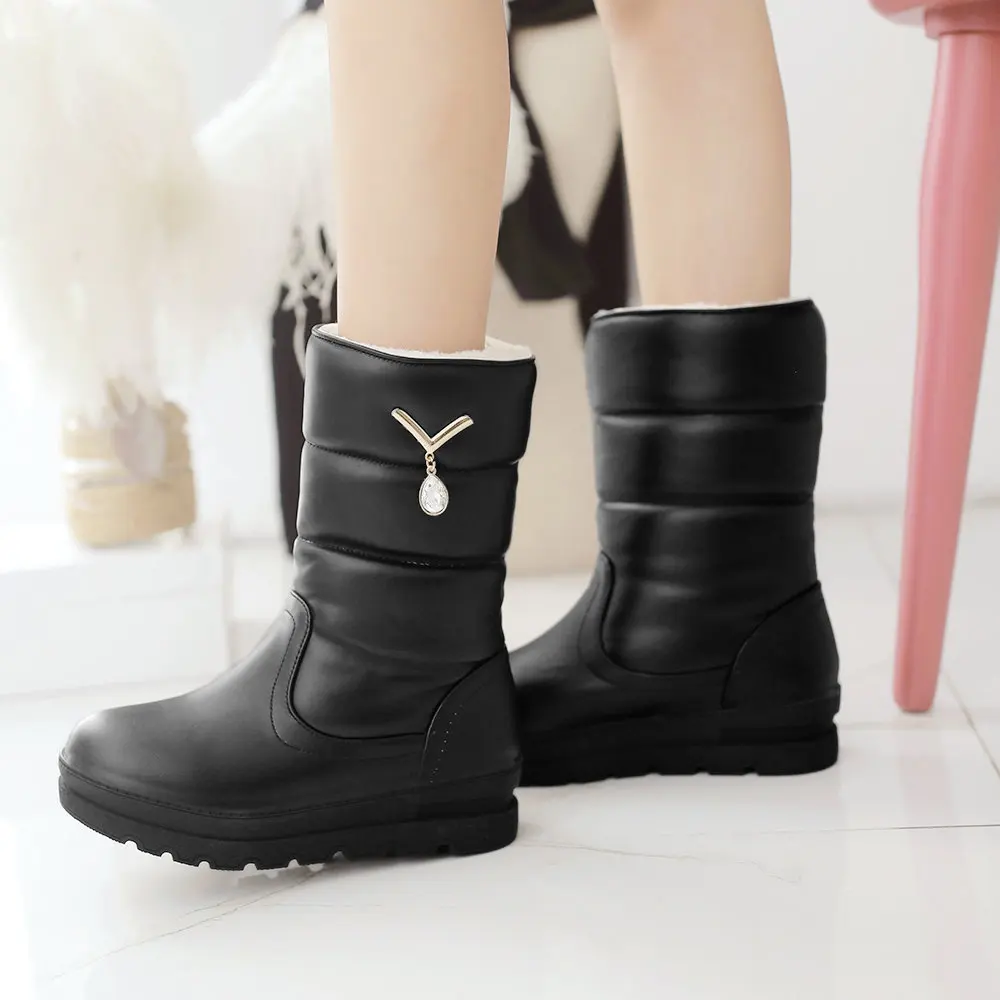 

Female Pu Snow Boots Falt With Low Heel Mid Calf Boots Platform Crystal Slip On Winter Warm Plush Women Shoes Beige Black White