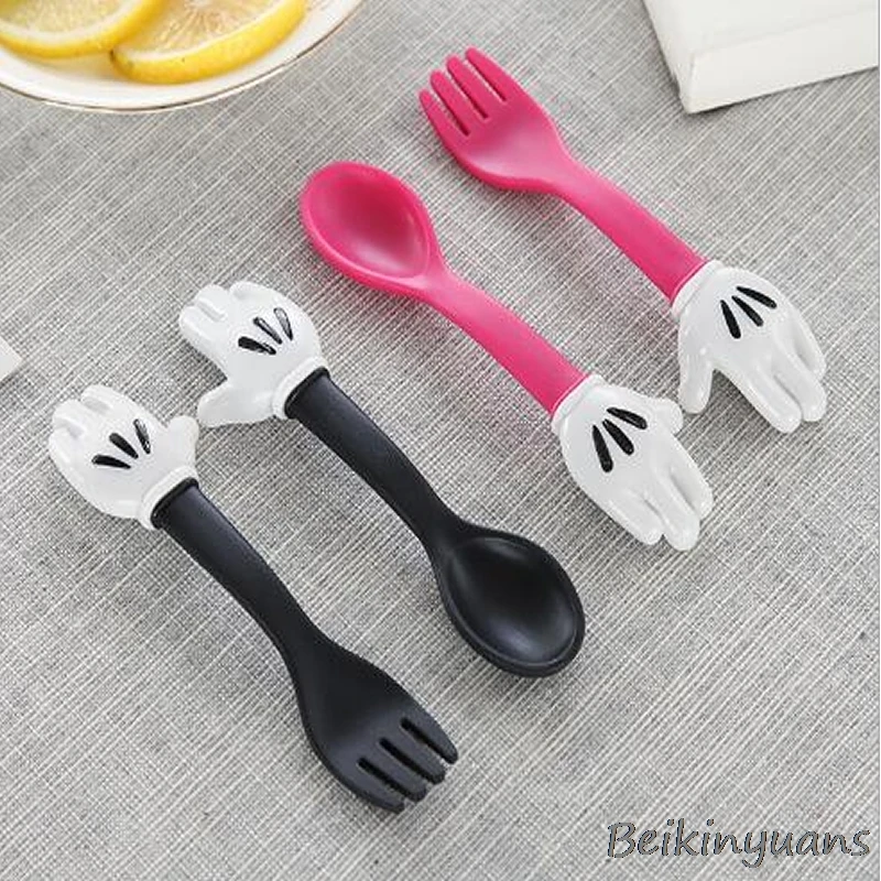 

Children's cartoon tableware palm spoon fork children's cutlery set cartoon children's fork spoon Creative palm tableware gifts