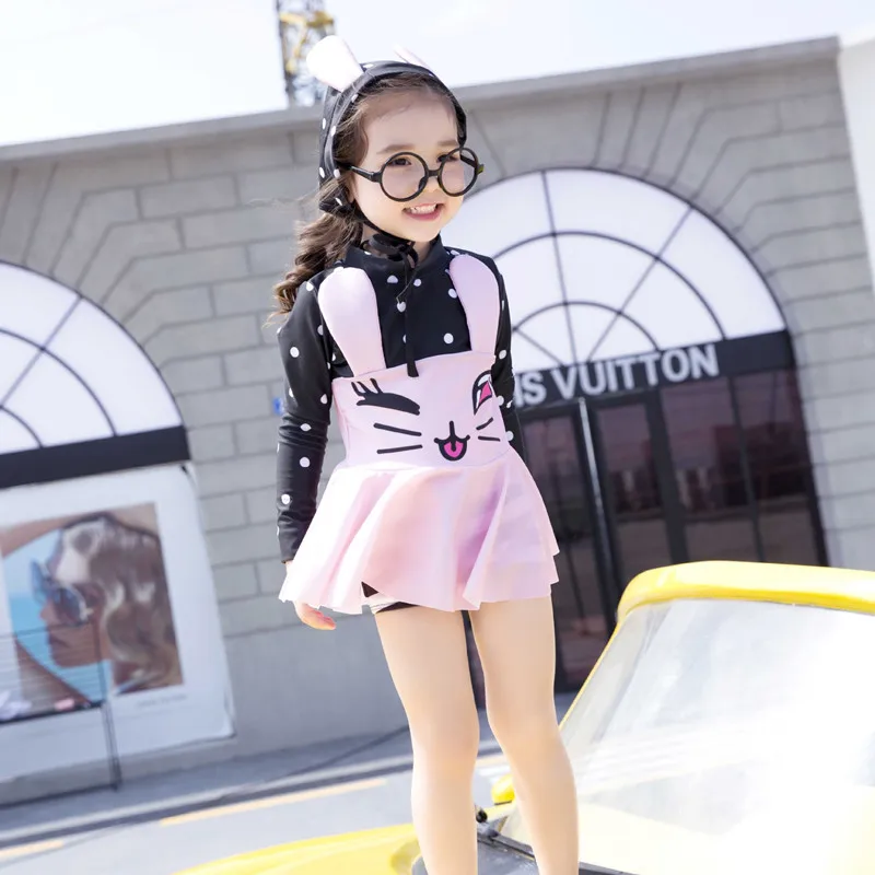

2017 New Arrival Cute Pink Color Swimwear Lovely Children Swimming Set Rabbit-designed Children Swim Clothes