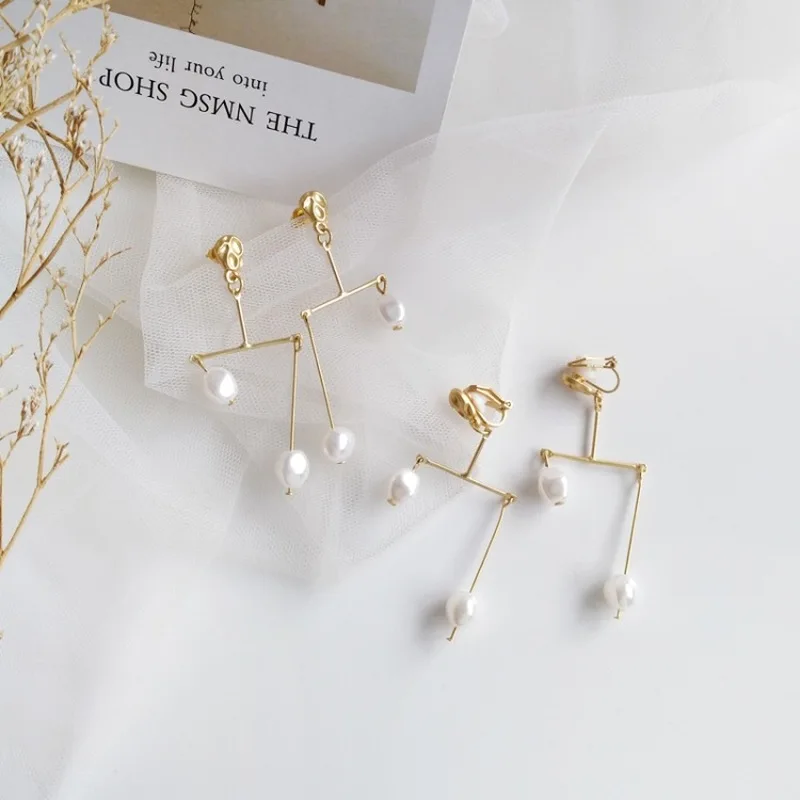 

Japanese Korean Trend Personality Punk Style Clip Earrings Women Girl Fashion Personality Imitation Pearl Jewelry Accessories