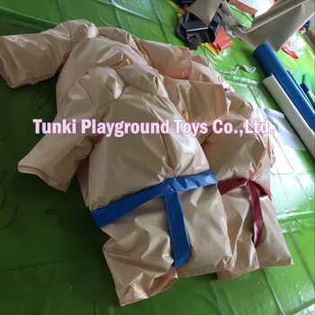

inflatable fighting sumo suit for family