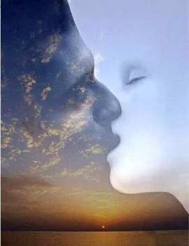 

Kiss of The Sky Diamond Painting Custom 5D Diy Resin Diamond Painting Mosaic Needlework Handmade for Room Decals Wall Arts D1
