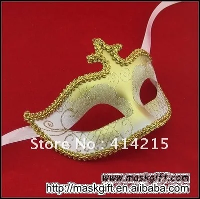 Белые и золотые венецианские маскарадные маски купить дешево