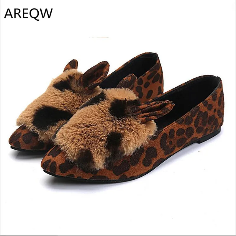 

AREQW2017 new female bean diaper rabbit ears plush flat shoes Korean tide women flat shoes free home delivery