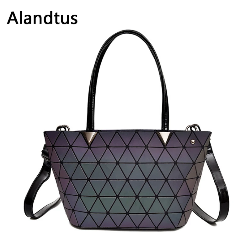 

Alandtus Luminous Women Shoulder Bag Geometric Laser Casual Totes Bag Crossbody Bags For Women Handbags Ladies Messenger Bag