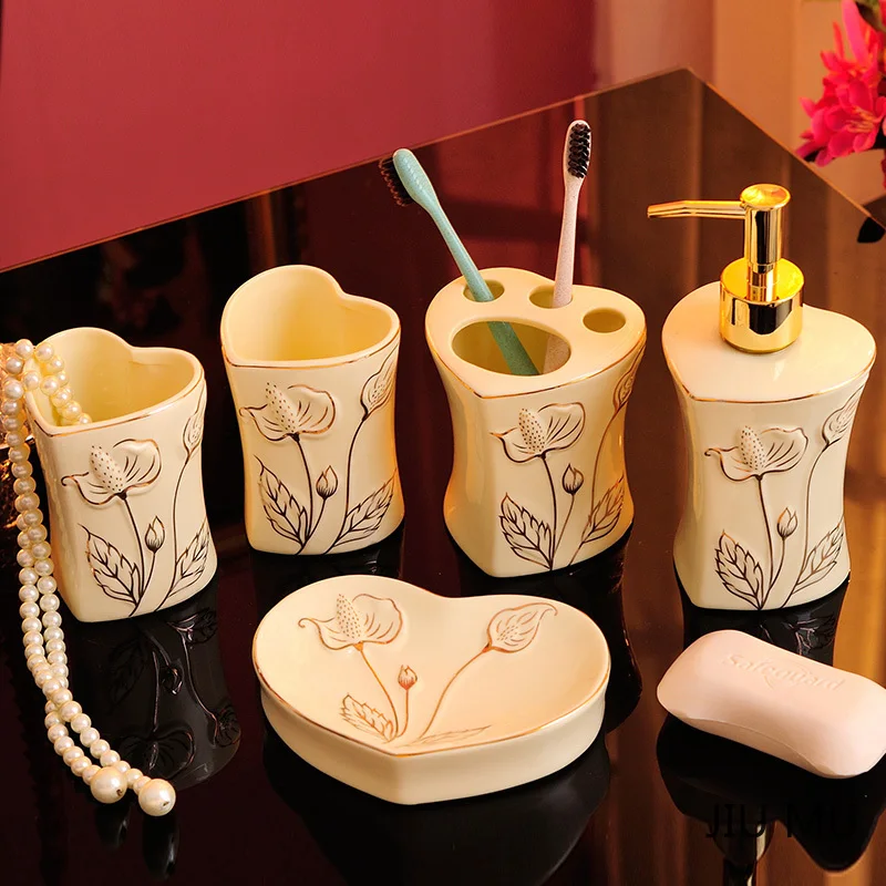 

European ceramic bathroom supplies 5 piece set creative high-end household bathroom toothbrush holder wash wedding gift