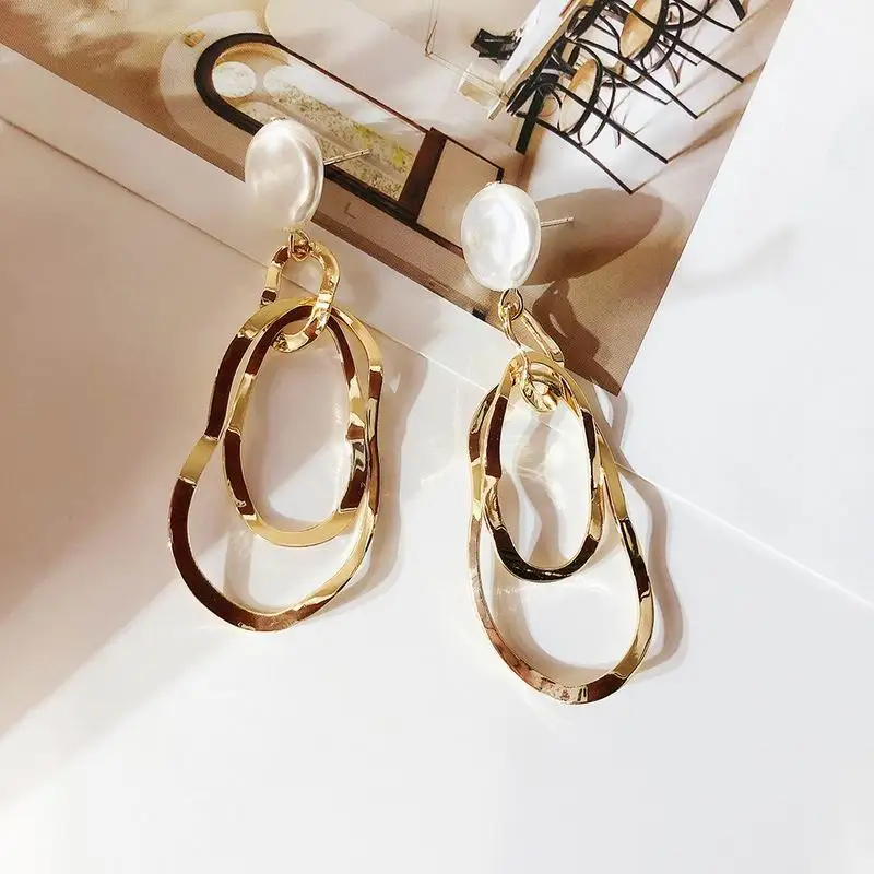 

Simple Metal Geometric Long Drop Earrings For Women Personality Irregular Pearl Dangle Earring Statement Fashion Jewelry Bijoux