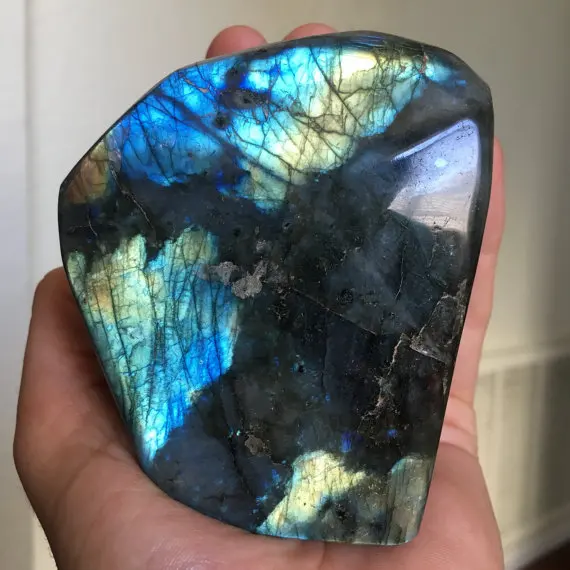 

Polished Labradorite Gem Stone Palm-Madagascar Labradorite- Self Standing,500-750grms One Pack 3"+