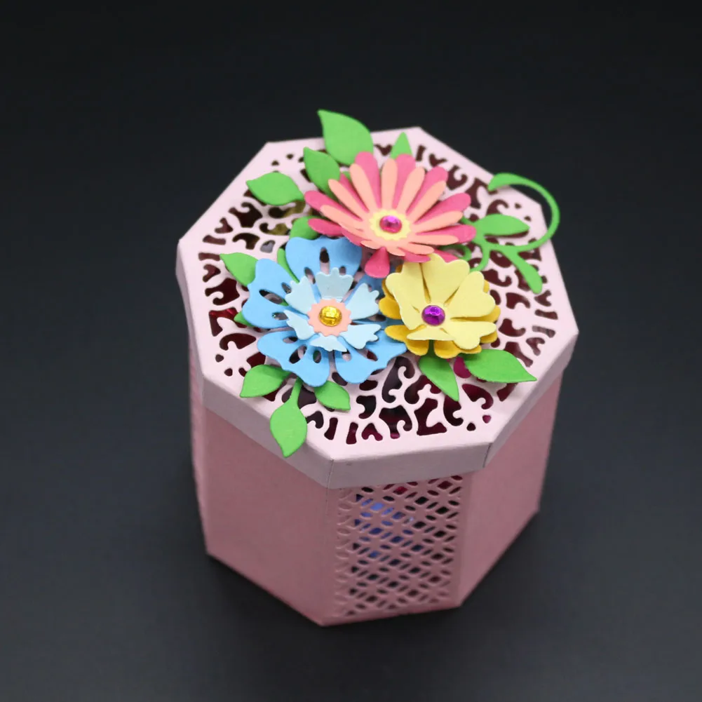 

New Candy Box Cutting Dies Embossing Stencils Scrapbooking Card Template for DIY Stamp and Dies Stitch Arrivage Metal New 2018