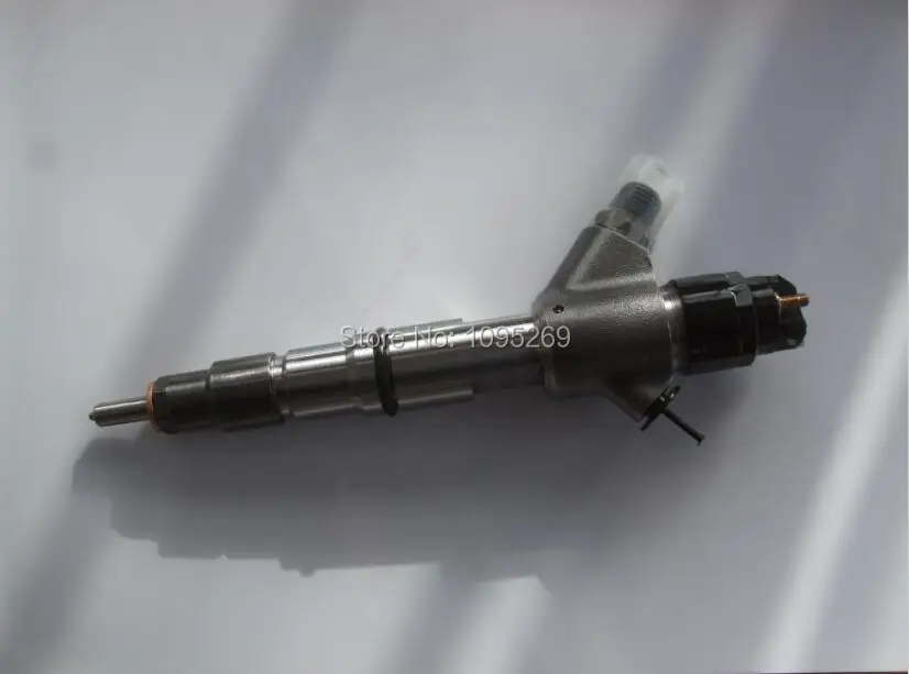 

Common rail fuel injector 0445120081