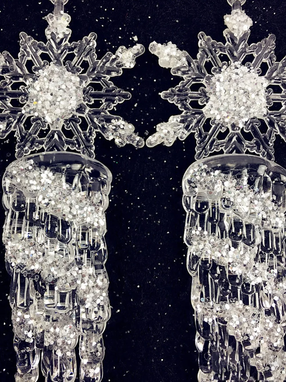 

(Pack of 2) Clear Acrylic Hanging Icicle Ornaments for Christmas Tree Wedding Parties Decoration, 6.3-Inch