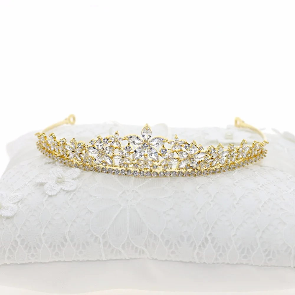 

Tiaras and Crowns Princess Pageant Bridal Jewelry Floral Hair Accessories Cubic Zirconia Women Retro Elegant Queen Crown