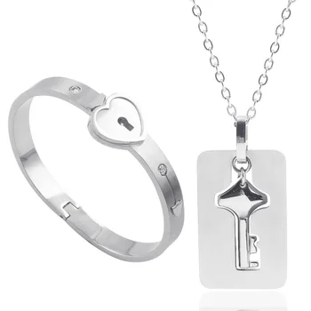 

A Sets Couple Bracelet Heart Lock Key Pendant Stainless Steel Creativity Bangles Her King His Queen Women Men Lover Jewelry Gift