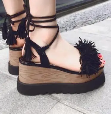 

2018 Newest Design Ladies Wedges Platform Sandals Sexy Red Fringe Lace up Open Toe Shoes