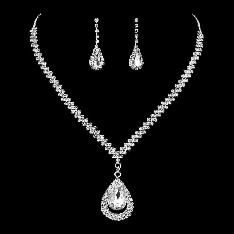 

2018 New Wedding Costume Accessories Three Pieces Crystal Bridal Earrings And Rhinestone Necklace Jewelry Sets For Brides