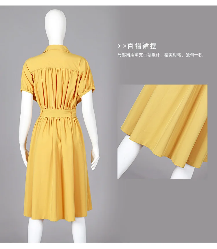 Jessica with money _05.jpg