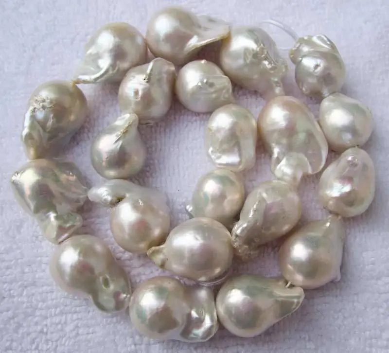 

Jewelry 00906 Natural Baroque White FreshWater Pearl Loose Beads 16