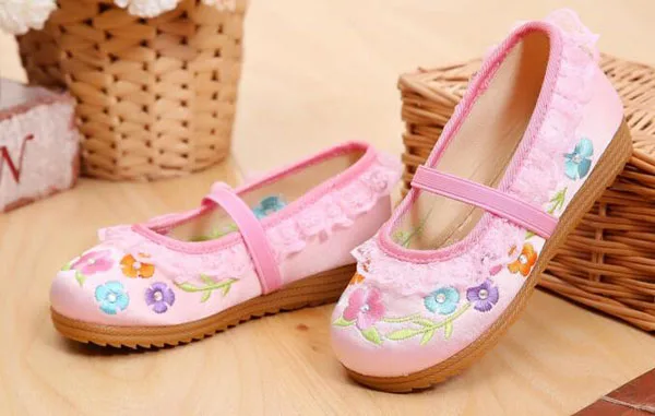 Обувь для девочек Мэри Джейн небольшой Цветочная вышивка кружево Китайская традиционная обувь принцессы в винтажном стиле обувь для танцев без каблука обувь для детей