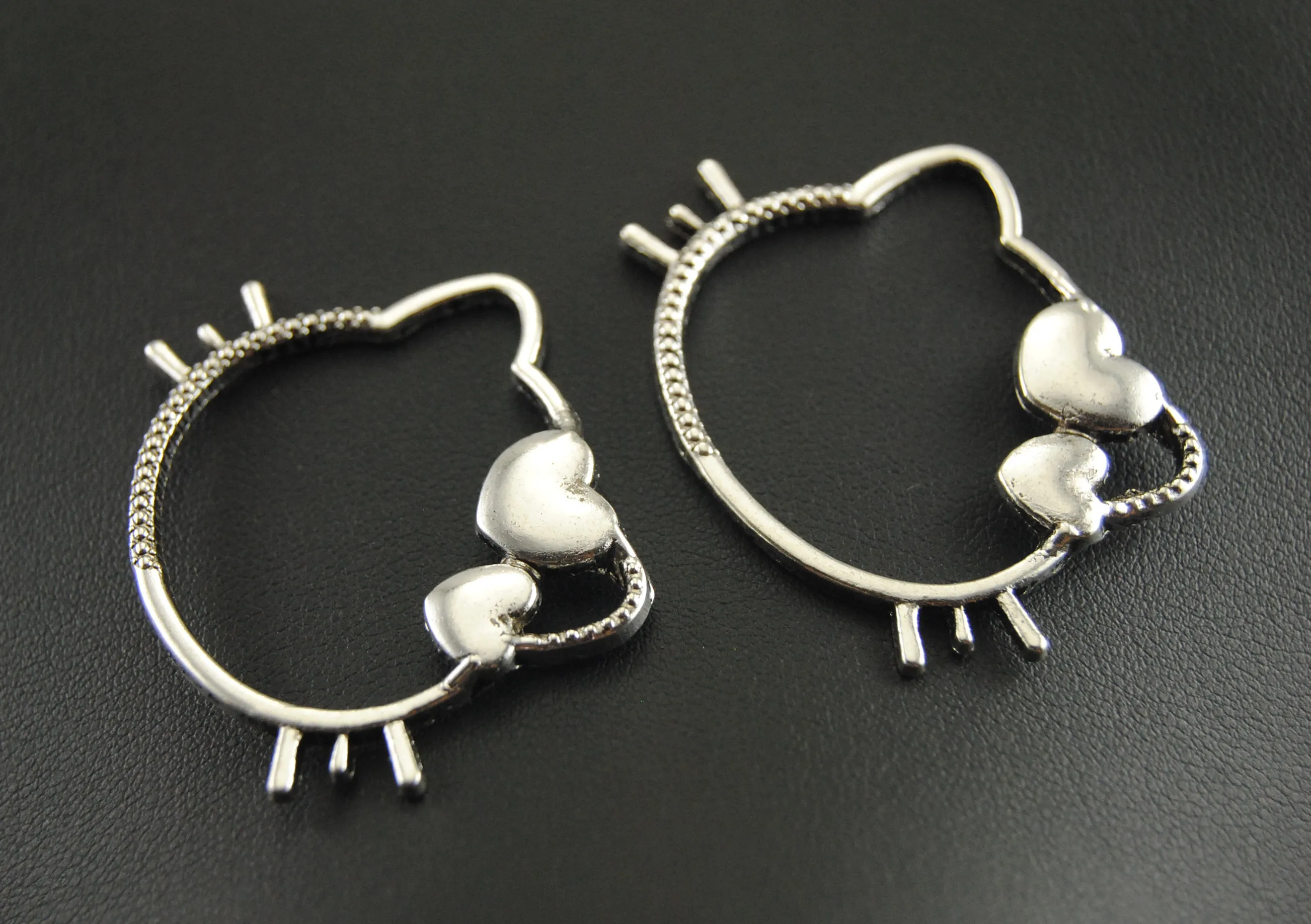 

5 Pcs Antique Silver Kitty Cat Charm Connectors Jewelry Making DIY Handmade Craft 45x35mm A347