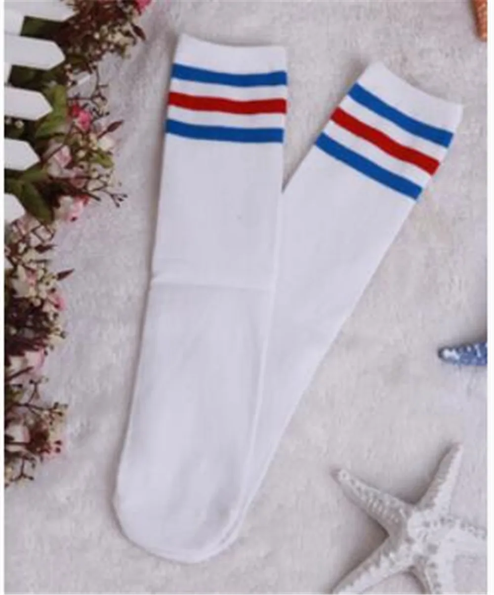 Носки для малышей высокие длинные хлопковые белые/желтые/черные летние носки для новорожденных, спортивные футбольные носки для малышей школьные футбольные носки - Цвет: 1