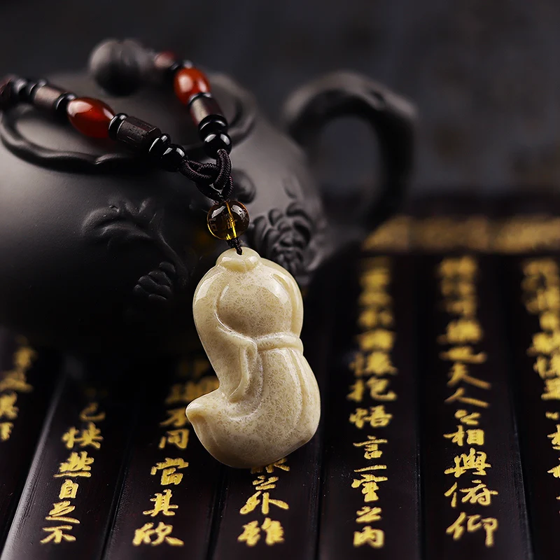

Car Ornament decoration Emerald Jadeite Auto Rearview Mirror Pendant Chinese Style Brave troops Safe trip wherever you go