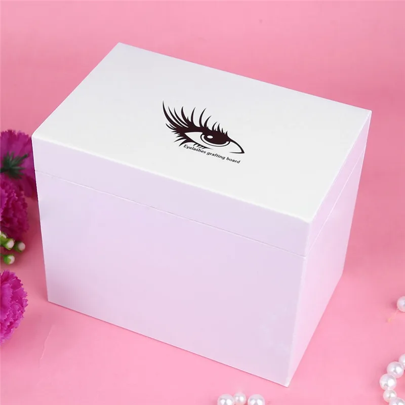 Коробка для ресниц. Коробочка для ресниц. Ресницы в коробочке. Бумажная косметика накладные ресницы. Коробочка для ресниц.