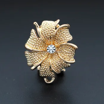 

Metal Clip Earring Post with Loop Hanger 17*21mm Hollow Flower Paved Rhinestone DIY Findings for Pearls Stud Earrings Retro