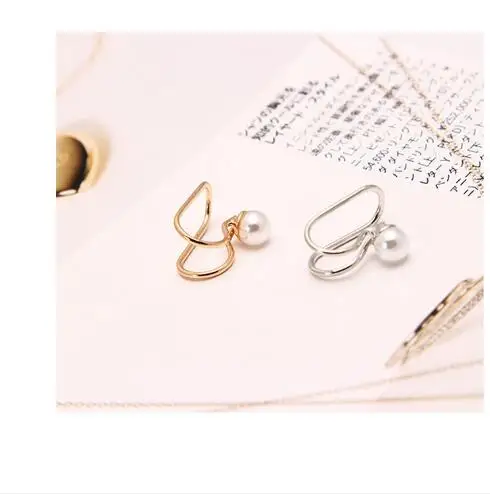 

LUMPER 1Pcs Fashion Multi-style trend Womens U-shaped earrings Earless ear clip Heart shaped butterfly moon Feminine earrings 08