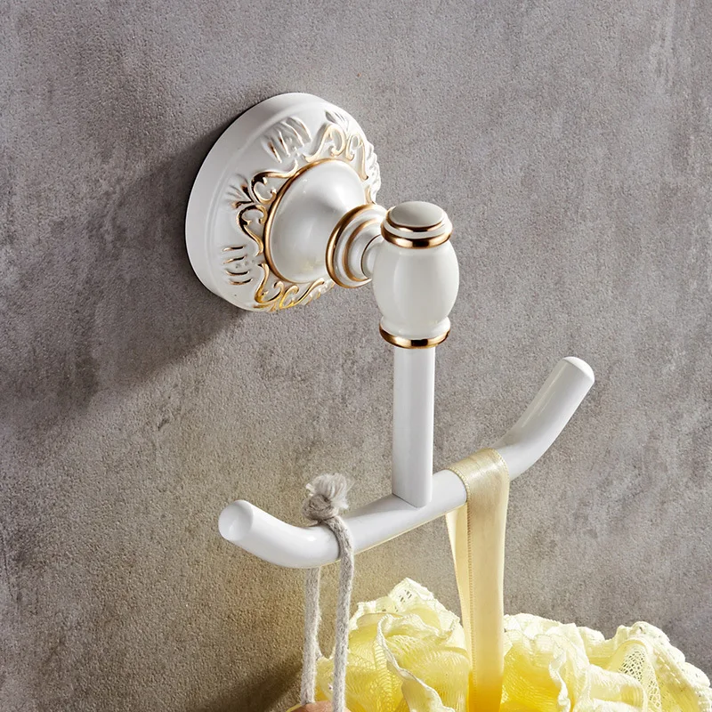 Белый античный резной вешалка для полотенец кулон ванная комната утолщенная пространство Алюминий аппаратные средства набор - Цвет: Светло-желтый