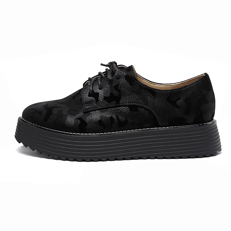 AIMEIGAO Spring Autumn Lace-up Flat Platform Shoes Thick Bottom Women Casual Shoes British Style Women Brogue Shoes