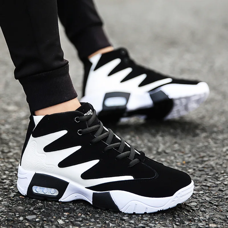 

IPCCM 2018 Spring And Autumn New Black And White Korean Version Of The Trend Shoes High-top Student color matching Casual Shoes