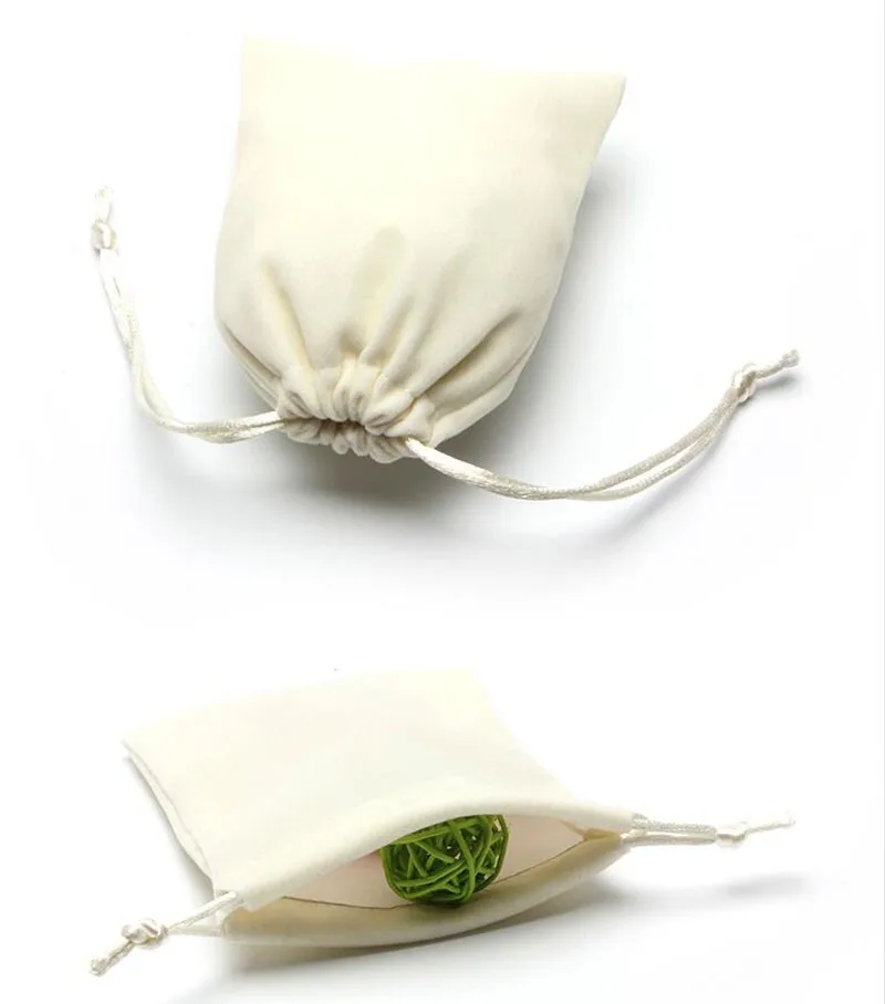 velvet bag showing3