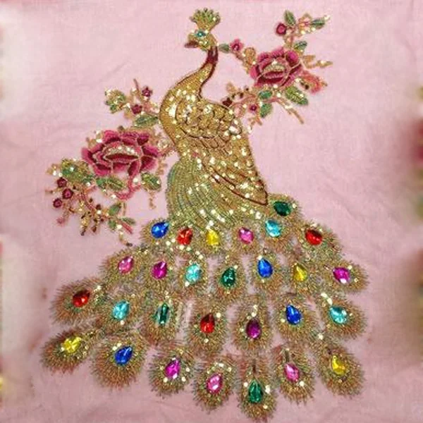 

HOT SALE Rhinestone Peacock Decoration Applique Evening Dress Cflothes Fabric DIY Patch Applique Sequins Embroidery Flower .D075