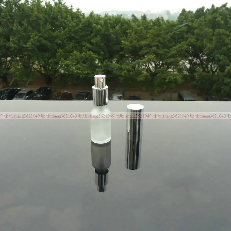 15ml clear frosted Glass lotion Bottle With aluminum shiny silver pump