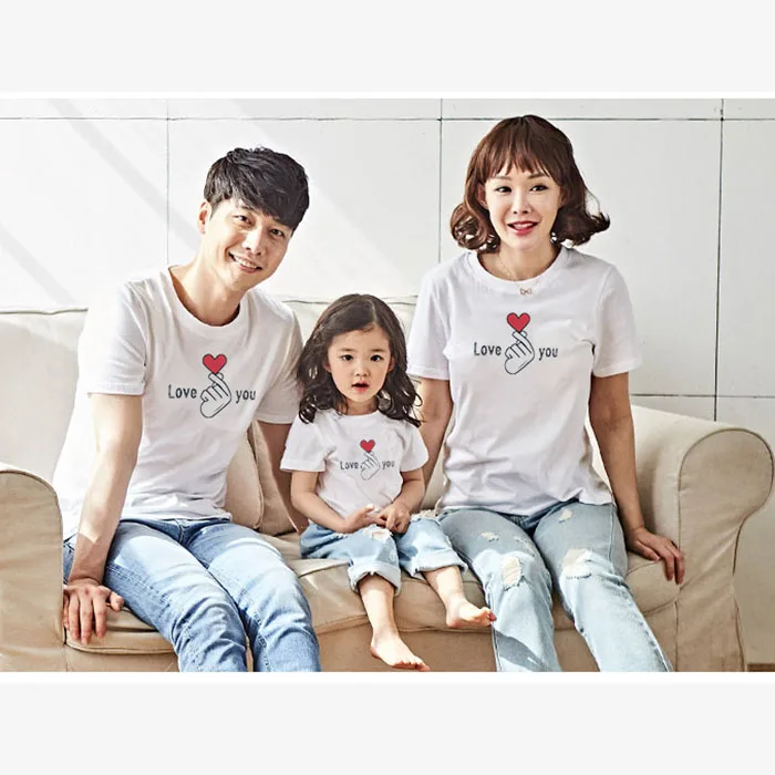 Одинаковые комплекты для семьи Новинка года, летняя модная футболка с надписью одежда для мамы и дочки, папы и сына, для маленьких мальчиков и девочек