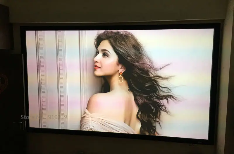Curved fixed screen picture 5