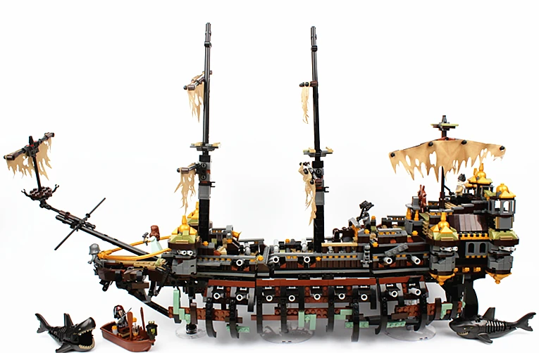 

Pirates of the Caribbean Movie 2370pcs The Silent Mary Model Building Block Bricks Toys Compatible with Legoings