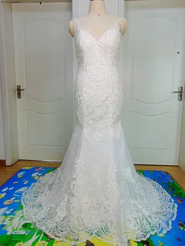 

V-Neck Mermaid Wedding Dresses with Unique Lace Appliques Wedding Gowns Pearls Spaghetti Straps Bride Dress