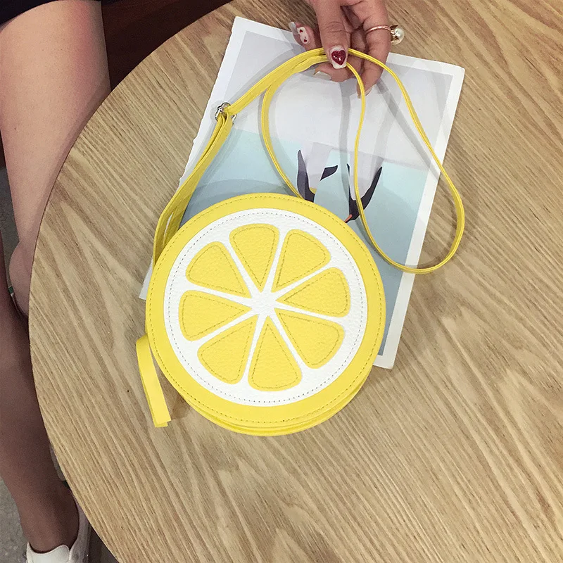

2017 Korean fashion mini single shoulder diagonal mobile phone bag personality Joker trend contrast color small round wholesale
