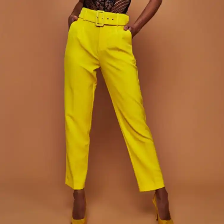 pantalon amarillo mujer