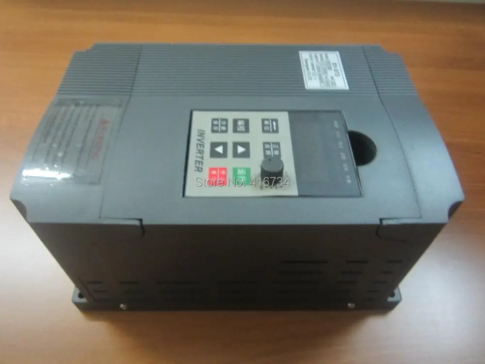 

100% New VFD ST2 Single phase 220V in three phase out 8A 1.5KW frequency converter