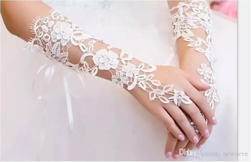 in-stock-lace-appliques-beads-bridal-gloves-ivory-or-white-long-elbow-length-fingerless-elegant-wedding-gloves-crystals-wedding-accessories (1)