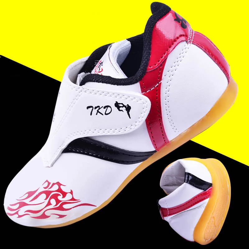 

Breathable Taekwondo Shoes Karate Kung Fu Wrestling Martial Arts Shoes Woman Men Adults and children Soft Oxford Soles Sneakers