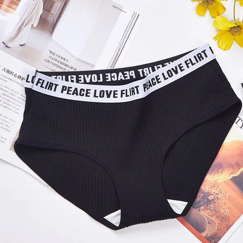 Sexy Cotton Crotch Letter Printed Underwear Panties Women's Low waist Briefs Soft Comfortable Lingerie Underwear Sports Style