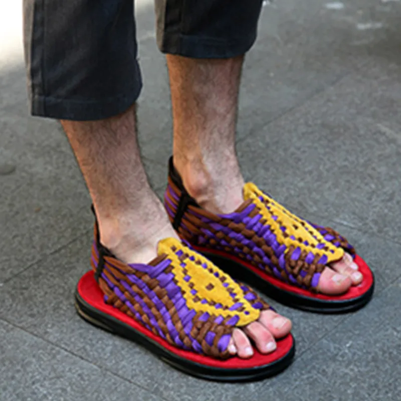 Летняя дышащая вязаная обувь 2017 мужские сандалии из воловьей кожи трость Радуга
