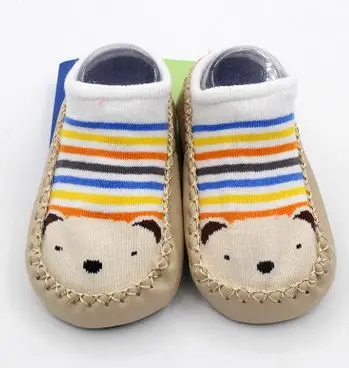 Новая детская обувь, носки с рисунками подарок для малышей, детские домашние носки-тапочки Нескользящие толстые носки из искусственной кожи - Цвет: ivory bear